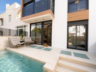 Reihenhaus  Urbanizacion calas blancas. Chalet adosado completamente reformado con piscina privada y sol