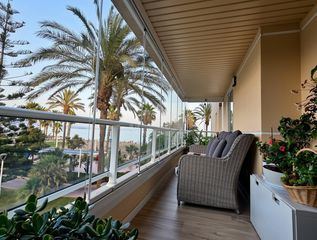 Pis  Calle pacifico. Exclusiva residencia de diseño en primera linea de playa luz med