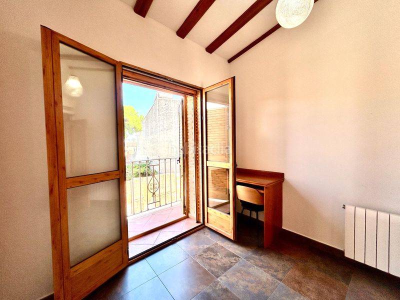 Foto 2f3be954-5a37-4203-b210-aa1265d00761. Lloguer casa amb calefacció a Rafelbunyol