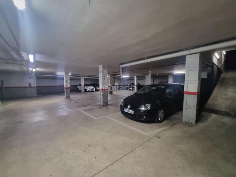 Foto 53d170d4-0be6-410f-9751-80542a03b126. Aparcament cotxe a Centre Reus