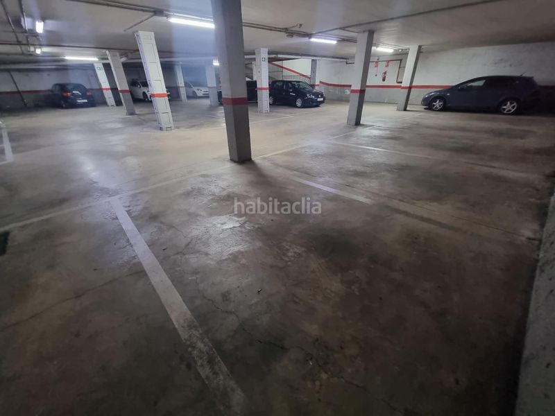 Foto a735fe55-286e-495d-a996-742f377c1fb6. Aparcament cotxe a Centre Reus