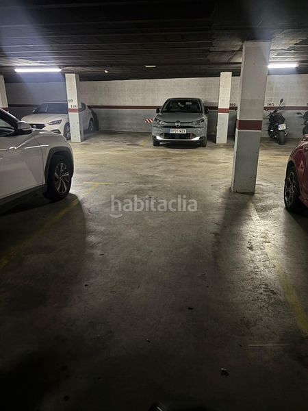 Foto 94c2de88-3dd4-48fe-818e-92dd3cbc82e1. Aparcament cotxe a Centre Reus