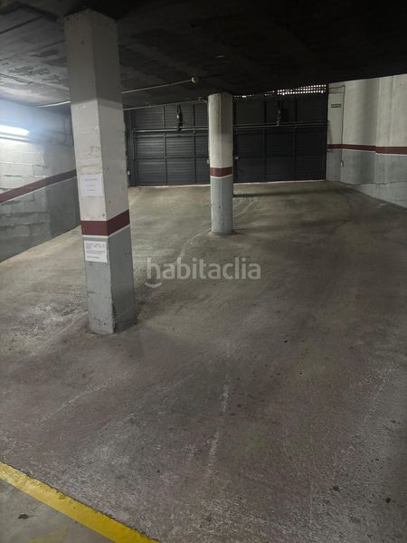 Foto ee2c4ea1-1d7b-42bf-8dcc-fddd467ac32d. Aparcament cotxe a Centre Reus