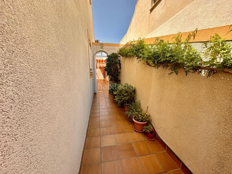 Foto 253e8e0f-2027-4606-a66b-a20190e9c4e2. Casa amb aparcament a Centro Alcázares (Los)