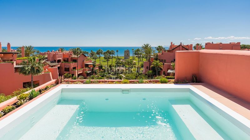 Foto df7dd969-46ab-4b28-99fc-39f08086d589. Dúplex amb calefacció aparcament piscina a Guadalmansa Estepona