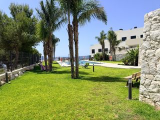 Pis a Avenida rocas blancas 14. Vistas al mar abierta. la vivienda de tu relax.