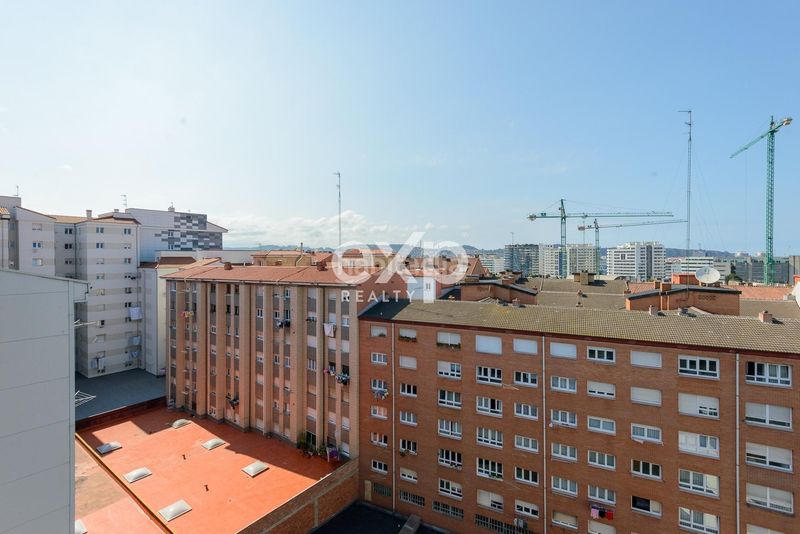 Foto c1237297-a7b0-4e24-8094-cf29bdecf907. Pis a avenida de portugal 52 a Laviada Gijón