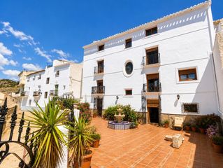 Casa in Vélez - Blanco. Casa de 4 plantas con vistas al castillo  ideal para turismo rur