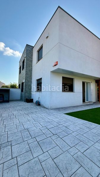 Foto 07d00b33-2f0f-4bae-9937-ac47bea38d00. Casa aparellada amb calefacció piscina a Altafulla