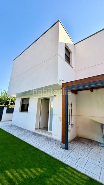 Foto b7960cf0-0d39-4e51-878c-8bcffc31e4e9. Casa aparellada amb calefacció piscina a Altafulla