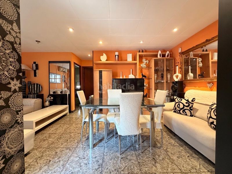 Foto 5bcef0aa-df9d-4878-8744-7087e6f579d7. Piso  impecable de 2 habitaciones con balcón en Badalona