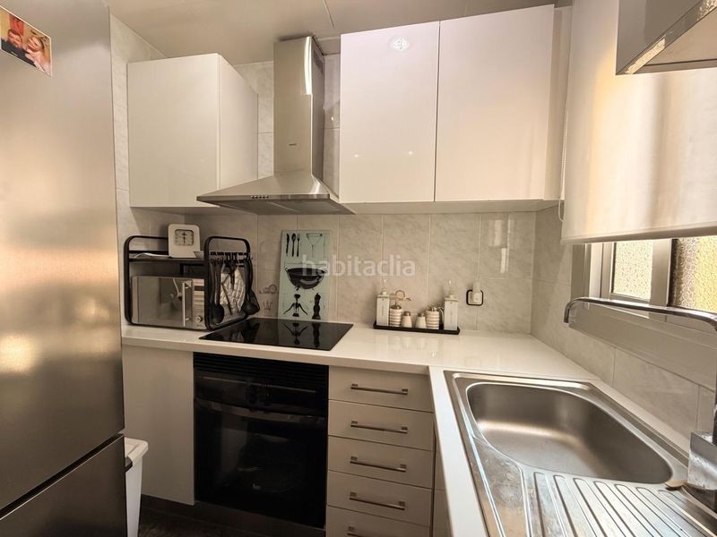 Foto feb992ea-9710-45c5-b51d-71c1315224e9. Piso  impecable de 2 habitaciones con balcón en Badalona