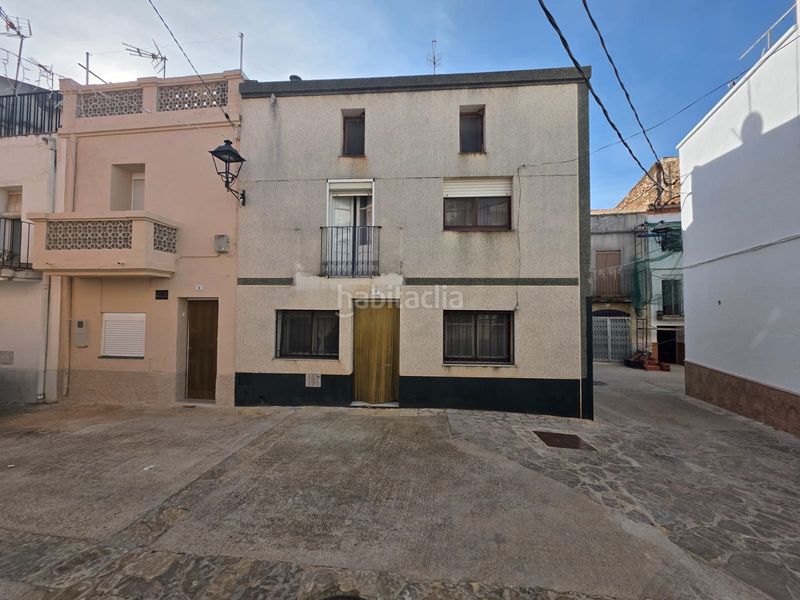Foto 1029de42-047b-45f7-8c67-3d10ef1d30d7. Casa amb aparcament a Freginals