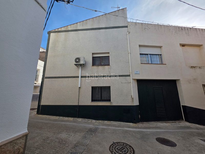 Foto 4897e6c7-9936-48ad-87b7-a6b6c5801f56. Casa amb aparcament a Freginals