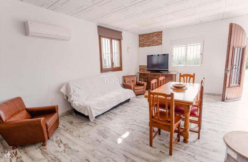 Foto 54f7a38b-41f6-465b-8319-b81c9e657e69. Casa amb aparcament piscina a Llevant Reus