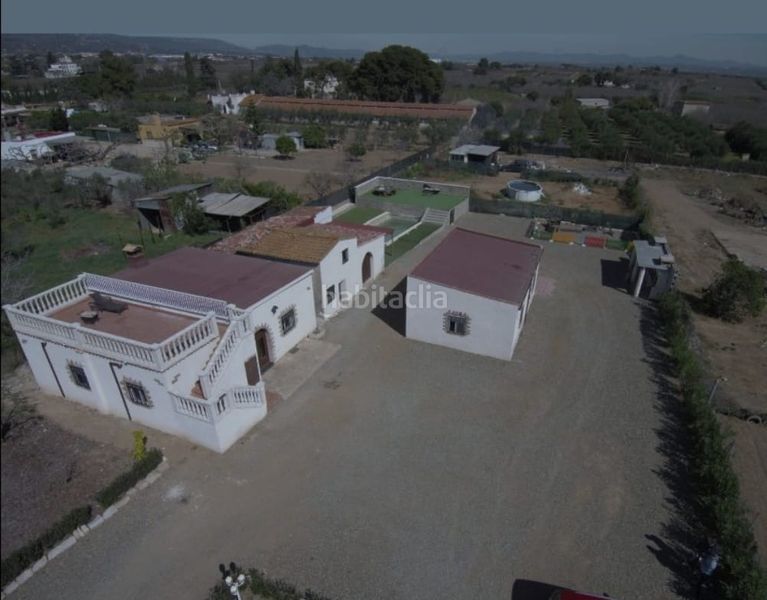 Foto d4b2251b-1287-4472-800e-cecbc5312e84. Casa amb aparcament piscina a Llevant Reus