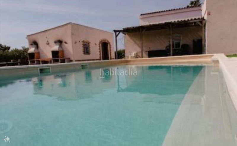 Foto dcf21d53-61a8-4ac2-93f7-3f08ca972c4a. Casa amb aparcament piscina a Llevant Reus
