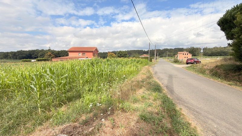 Foto 0867d8b5-729d-40b5-9772-ded57e1cee89. Terreno residencial solar edificable en Parroquias de Santiago Santiago de Compostela