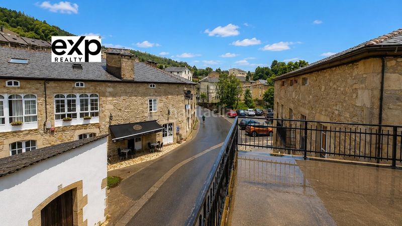 Foto 67c7fafc-5e01-41f6-8d38-5fc6c3ded3ac. Piso amplio apartamento con gran terraza, garaje y finca privada junto al río xunco sargadelos lugo en Cervo