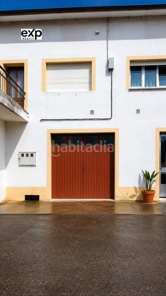 Foto a17d286b-fe50-4e18-82e8-1baa00988678. Piso amplio apartamento con gran terraza, garaje y finca privada junto al río xunco sargadelos lugo en Cervo