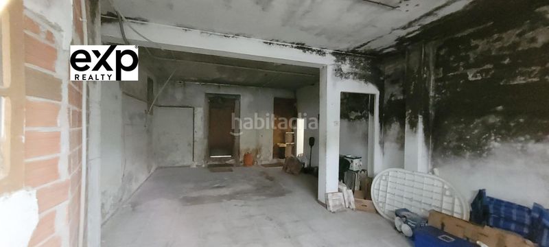 Foto c887b829-3c71-475b-9d86-bd5509ec5da3. Piso amplio apartamento con gran terraza, garaje y finca privada junto al río xunco sargadelos lugo en Cervo