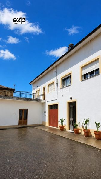 Foto fd56f8ee-5ef9-4763-8fbe-9c3776f67f5a. Piso amplio apartamento con gran terraza, garaje y finca privada junto al río xunco sargadelos lugo en Cervo