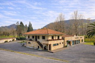 Gebäude  Bo la hoz, s n santa maría de cayón, cantabria 287. Edificio emblemático con vivienda y más de 9000 m2 en el valle d