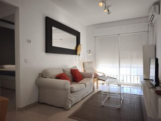 Rent Flat in Barriada España - San Pedro. Fantástico piso de alquiler por temporada en el centro