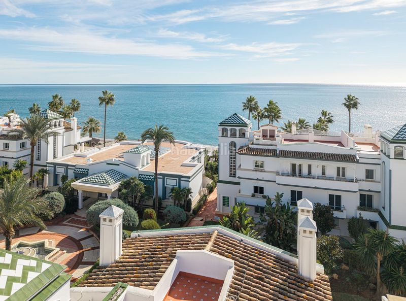 Foto fa934d5b-3f82-4e03-a369-666e0ac569d5. Àtic amb calefacció aparcament piscina a El Velerín Estepona