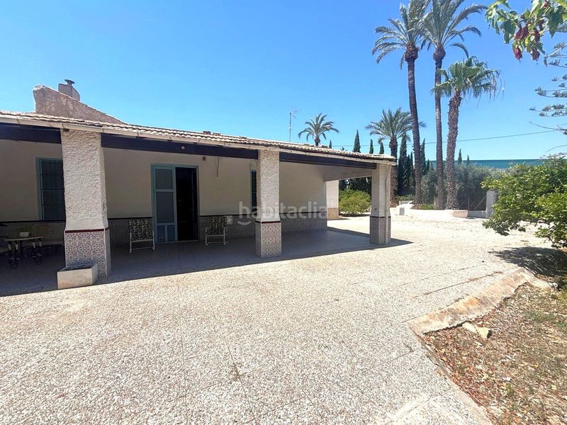 Foto 602d0eb4-ed8d-4131-a26c-ff9da1aa4880. Casa amb aparcament a La Portalada Elche / Elx
