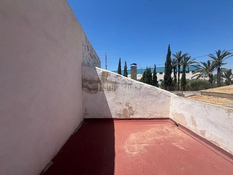 Foto 713a2290-5464-42f9-84eb-7f7785e060b5. Casa amb aparcament a La Portalada Elche / Elx
