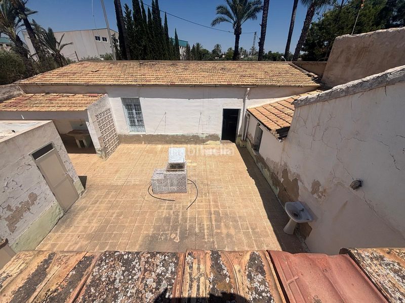 Foto 99c8f8a6-3ff7-49b7-8d59-7ccb6fd397e2. Casa amb aparcament a La Portalada Elche / Elx