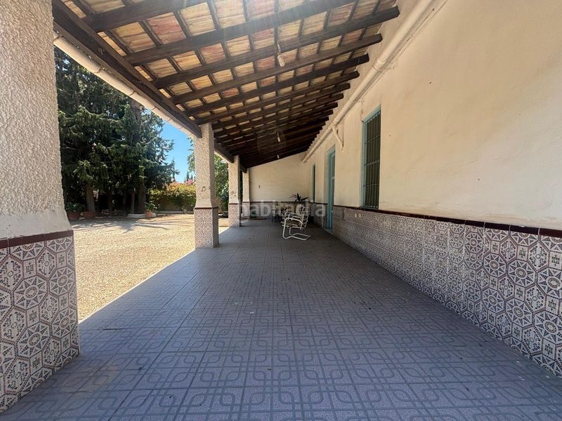 Foto b66292ac-0e79-4751-83b1-83d2fccac064. Casa amb aparcament a La Portalada Elche / Elx