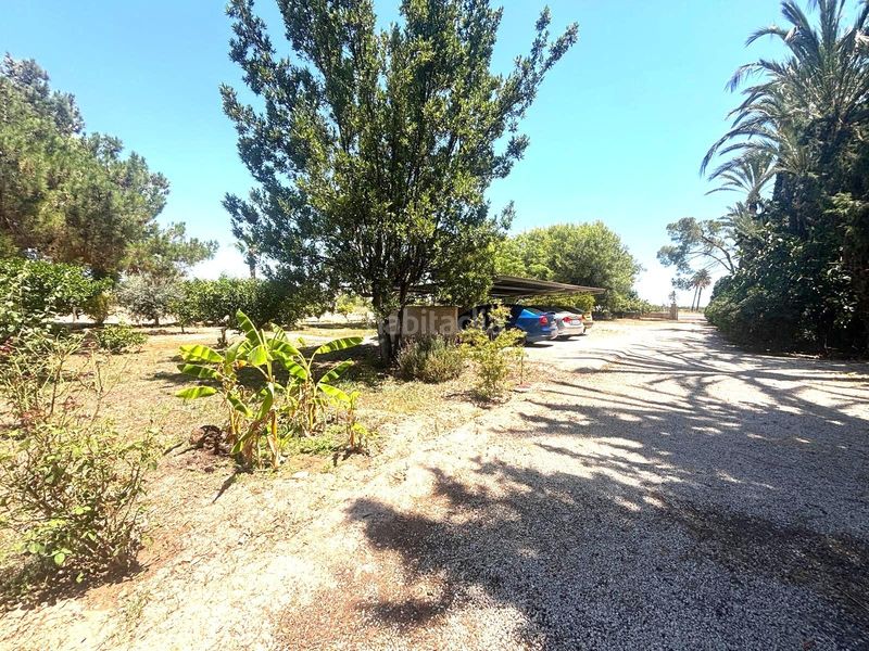 Foto f9ab82c1-4f88-491a-b479-dd55b84d77ed. Casa amb aparcament a La Portalada Elche / Elx