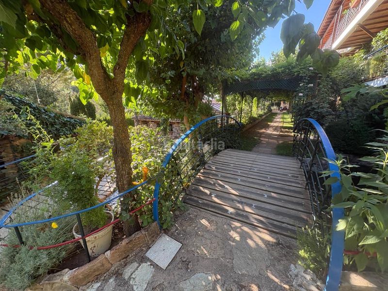 Foto f522118a-dd5f-4b04-8620-7ce612849d47. Masia amb calefacció aparcament piscina a Benatae
