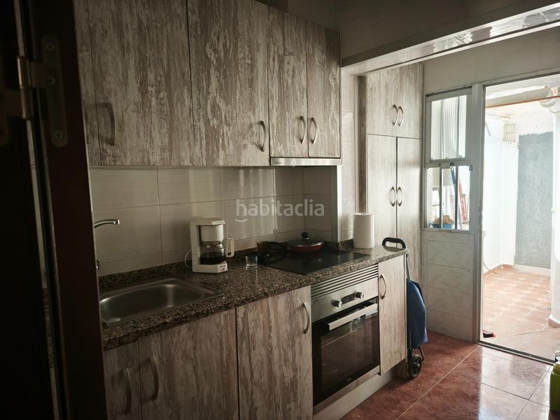 Foto e48ce132-cec5-483a-a8ec-c9a685ab1461. Casa adossada a Centro Alcázares (Los)