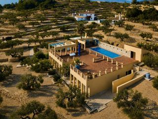 Chalet à Coll de l'alba 43517 tortosa (tarragona). Exclusivo complejo de viviendas y piscina con vistas panorámicas
