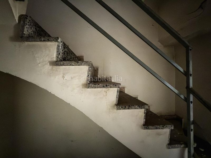 Foto de9cf5ca-f37d-47aa-9265-8a452b26dd50. Edificio in de tomàs valls 43 in Centro Ontinyent