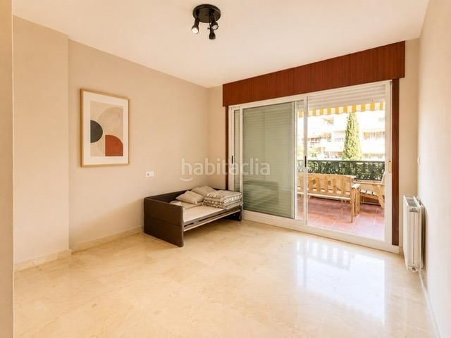 Foto 3230191b-36f8-4726-b64c-a00c9c84fa68. Apartament amb calefacció aparcament piscina a Guadalmina Alta Marbella