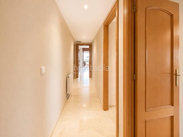 Foto 4551b571-d56e-499d-b6bb-0738456e524a. Apartament amb calefacció aparcament piscina a Guadalmina Alta Marbella