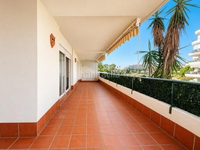 Foto efa7d683-6ead-4720-b86b-25438a0be3c2. Apartament amb calefacció aparcament piscina a Guadalmina Alta Marbella