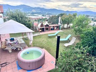 Ground floor  Barrio san camilo. Fantástica vivienda en planta baja con 350 m2 de jardín privado
