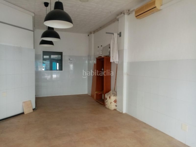 Foto 8d40fc25-435c-4c87-9556-4ed367a321ea. Alquiler local comercial  en el corazón a 100 m de la plaza central en Estepona
