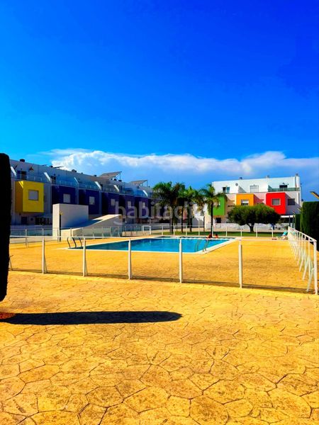 Foto 44f543c5-8b35-4ac9-9009-4e0f6fe7f609. Casa adosada adosado exclusivo totalmente reformado en playa de almazora en Almazora / Almassora