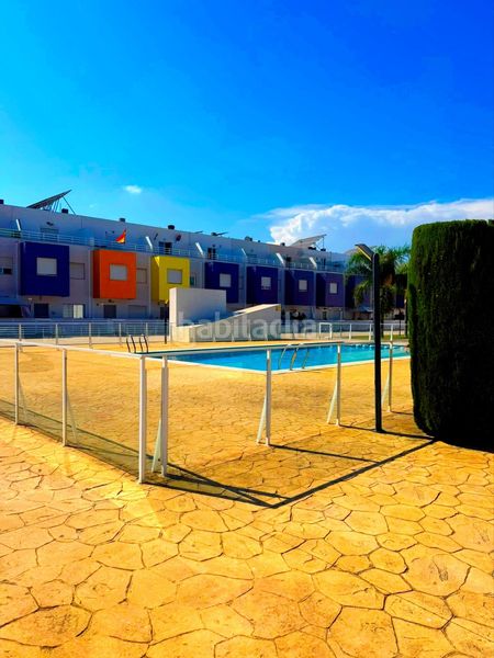 Foto b504b979-af01-432e-9ffc-0f6275cdbd5b. Casa adosada adosado exclusivo totalmente reformado en playa de almazora en Almazora / Almassora