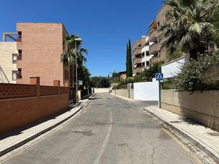 Pis a Lancha del Genil. Vivienda en la lancha del genil con conexión directa en autobús
