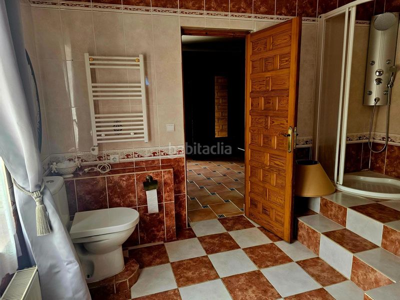 Foto b9d65777-6fa2-43ca-a0e5-af18bc6206cb. Xalet amb calefacció piscina a Coín