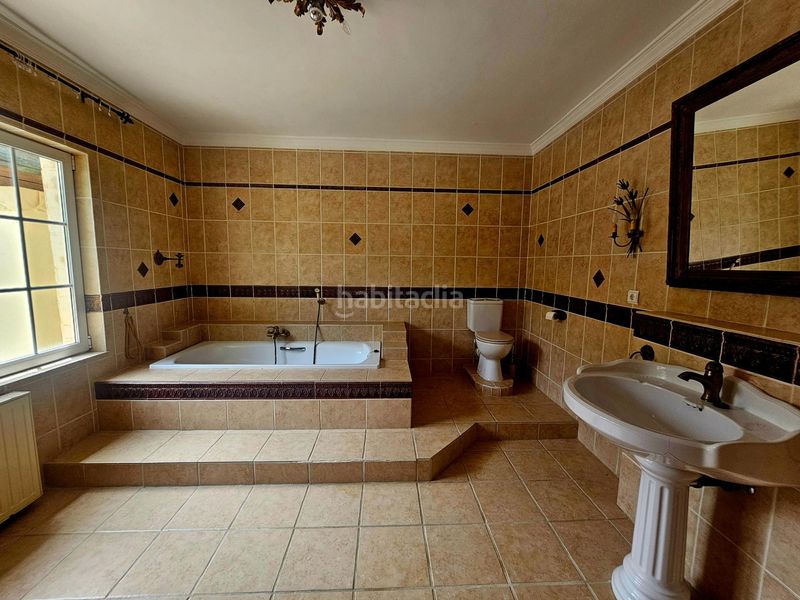 Foto bd216cf8-540e-47ca-8403-8975c7c8cc36. Xalet amb calefacció piscina a Coín