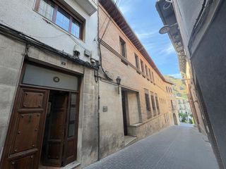 Appartamento  Calle del carmen 4. Piso en cazorla oportunidad de inversión