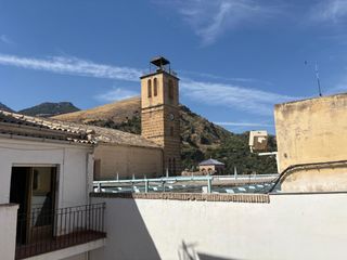 Appartamento  Calle carmen 4. Oportunidad de inversión en cazorla propiedad con potencial turí
